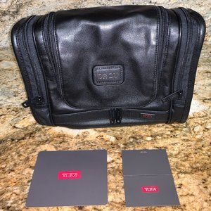 TUMI ALPHA3 HANGING LEATHER TRAVEL KIT - NEW! $275